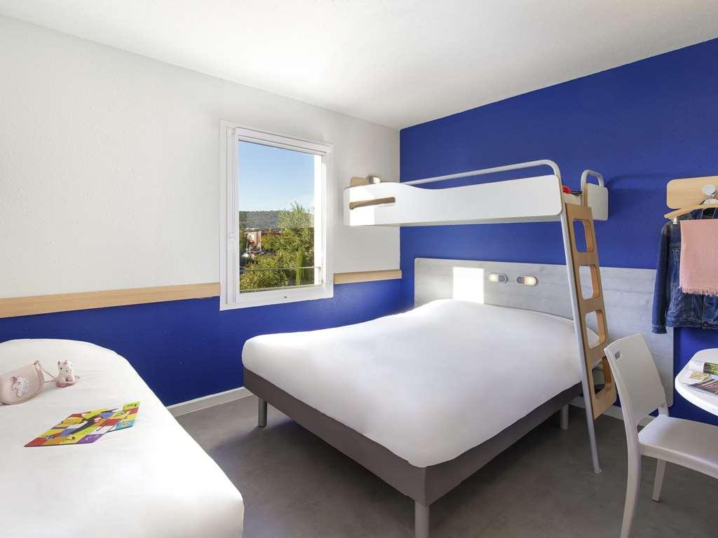 Ibis Budget Saint-Maximin Cameră foto