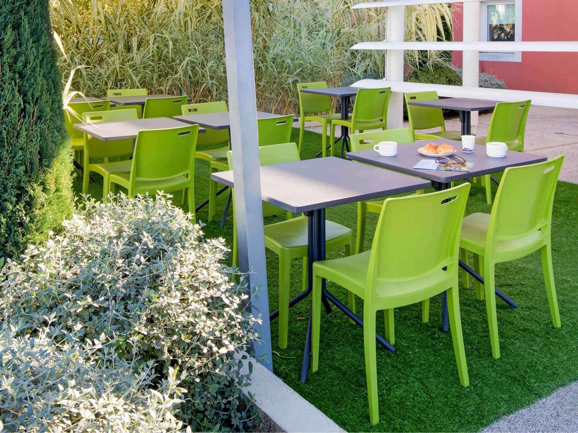 Ibis Budget Saint-Maximin Exterior foto