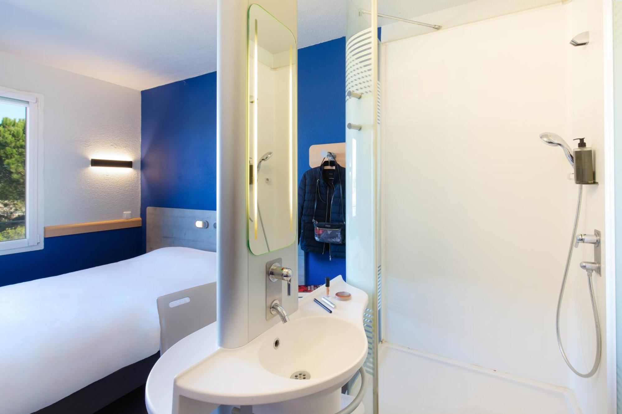 Ibis Budget Saint-Maximin Exterior foto